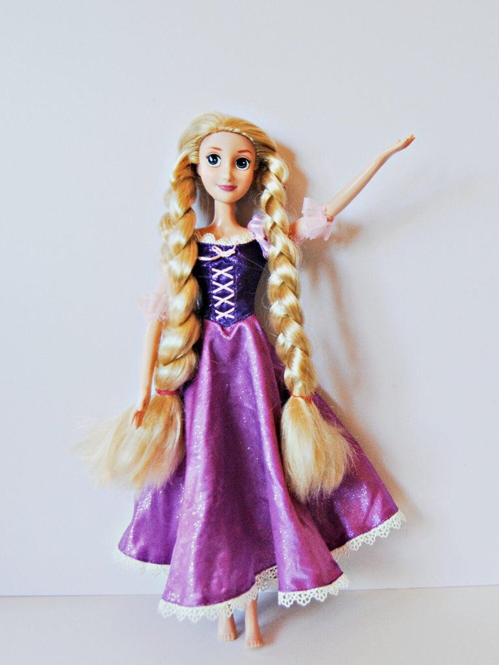 2011 Disney Store Princess Doll Exclusive Rapunzel 17" Tangled
